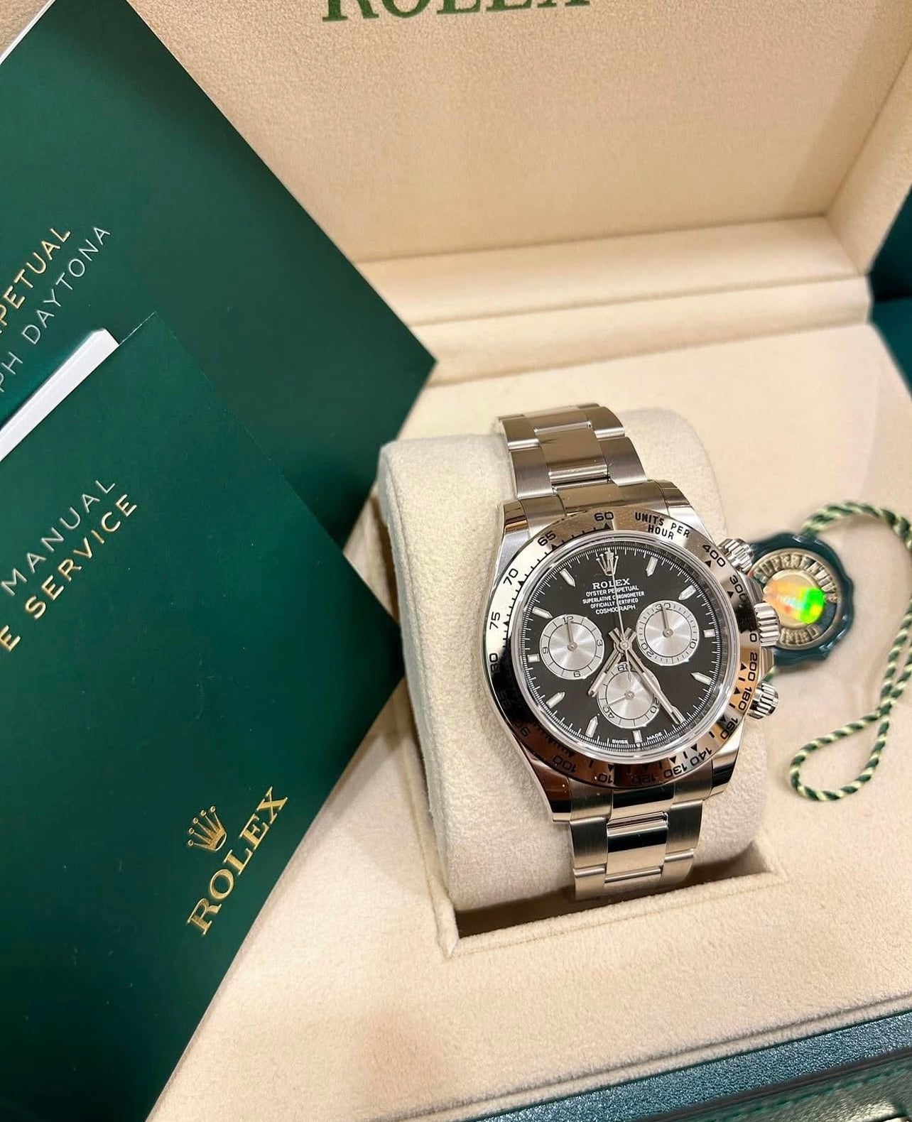 Rolex COSMOGRAPH DAYTONA « Panda Inversé » 40mm réf : 126509