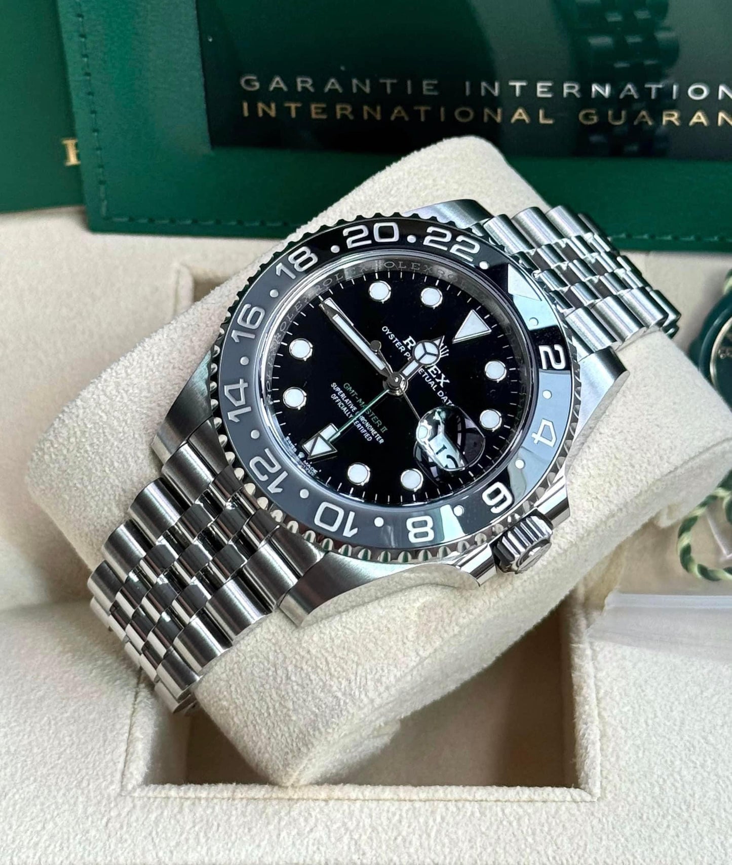 Rolex GMT-MASTER II « Bruce Wayne » 40mm réf : 126710GRNR 2024