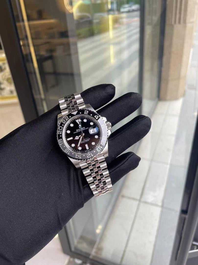 Rolex GMT-MASTER II « Bruce Wayne » 40mm réf : 126710GRNR 2024