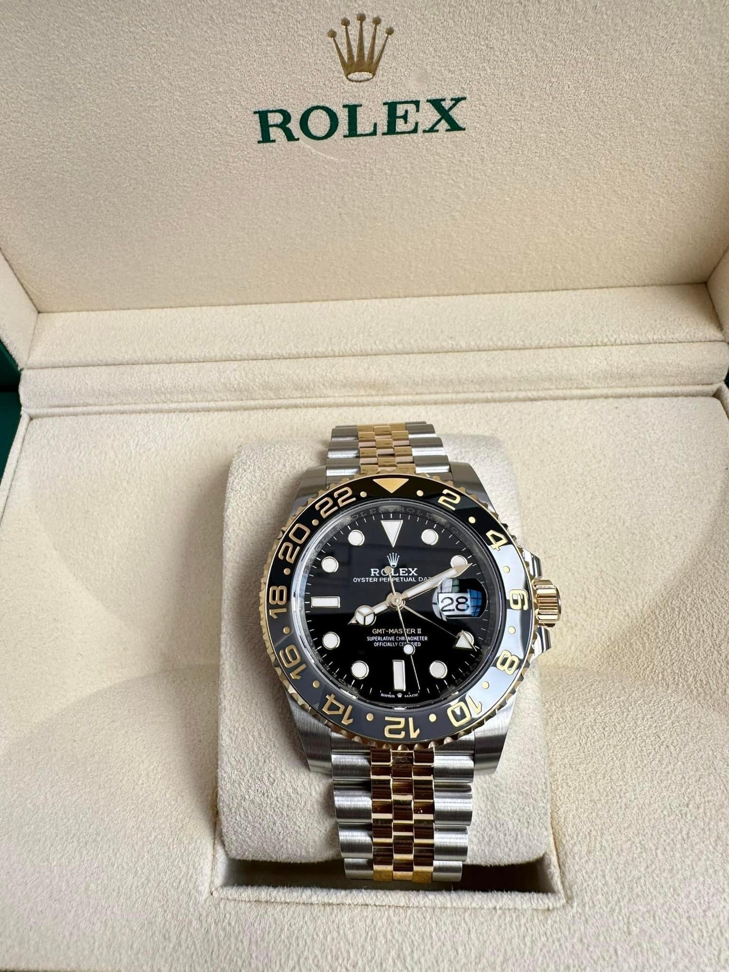 Rolex GMT-MASTER II « zombie » 40mm réf : 126713GRNR 2023